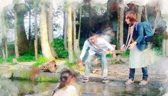 水落ちする夏美のイラスト